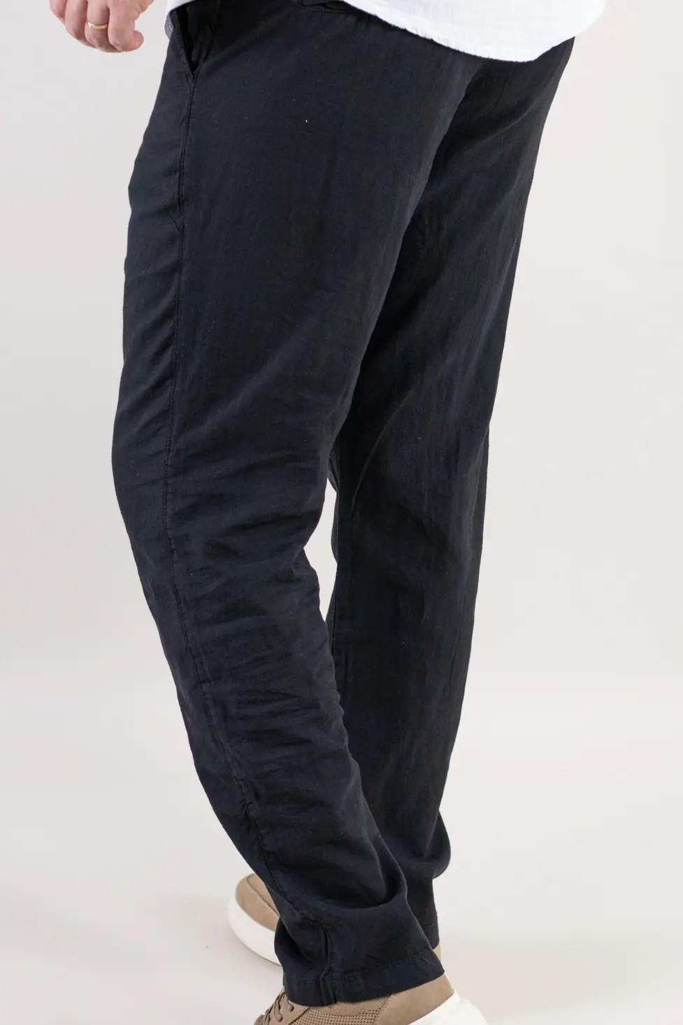 Pantaloni din in și bumbac regular fit – negri [6]