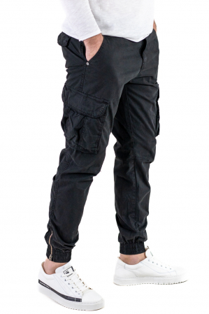 Pantaloni cargo - Pantaloni negri cu buzunare slim fit si fermoar la glezna