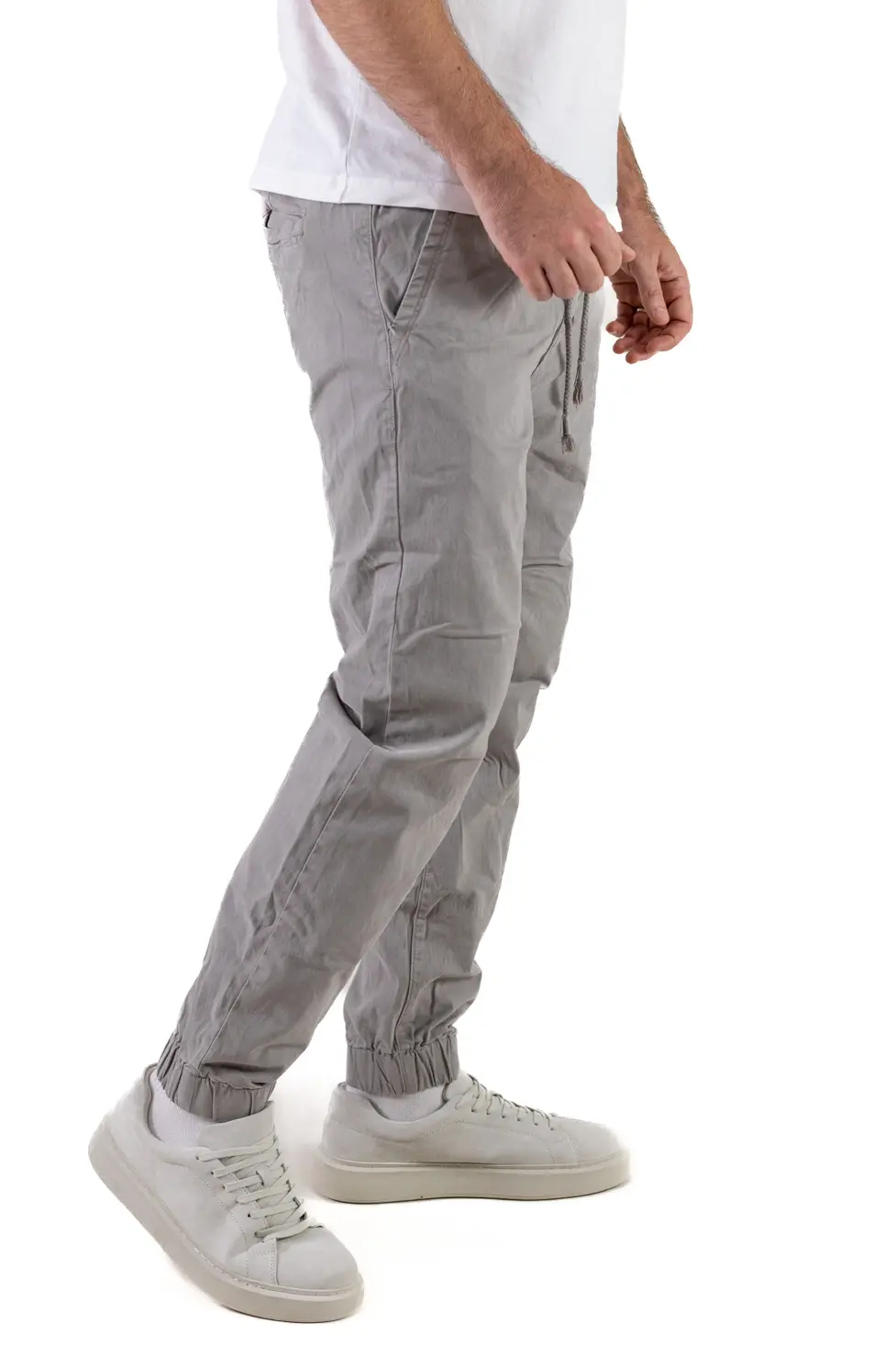 Pantaloni gri slim fit bărbați – bumbac cu elastan | MAXWEAR [1]