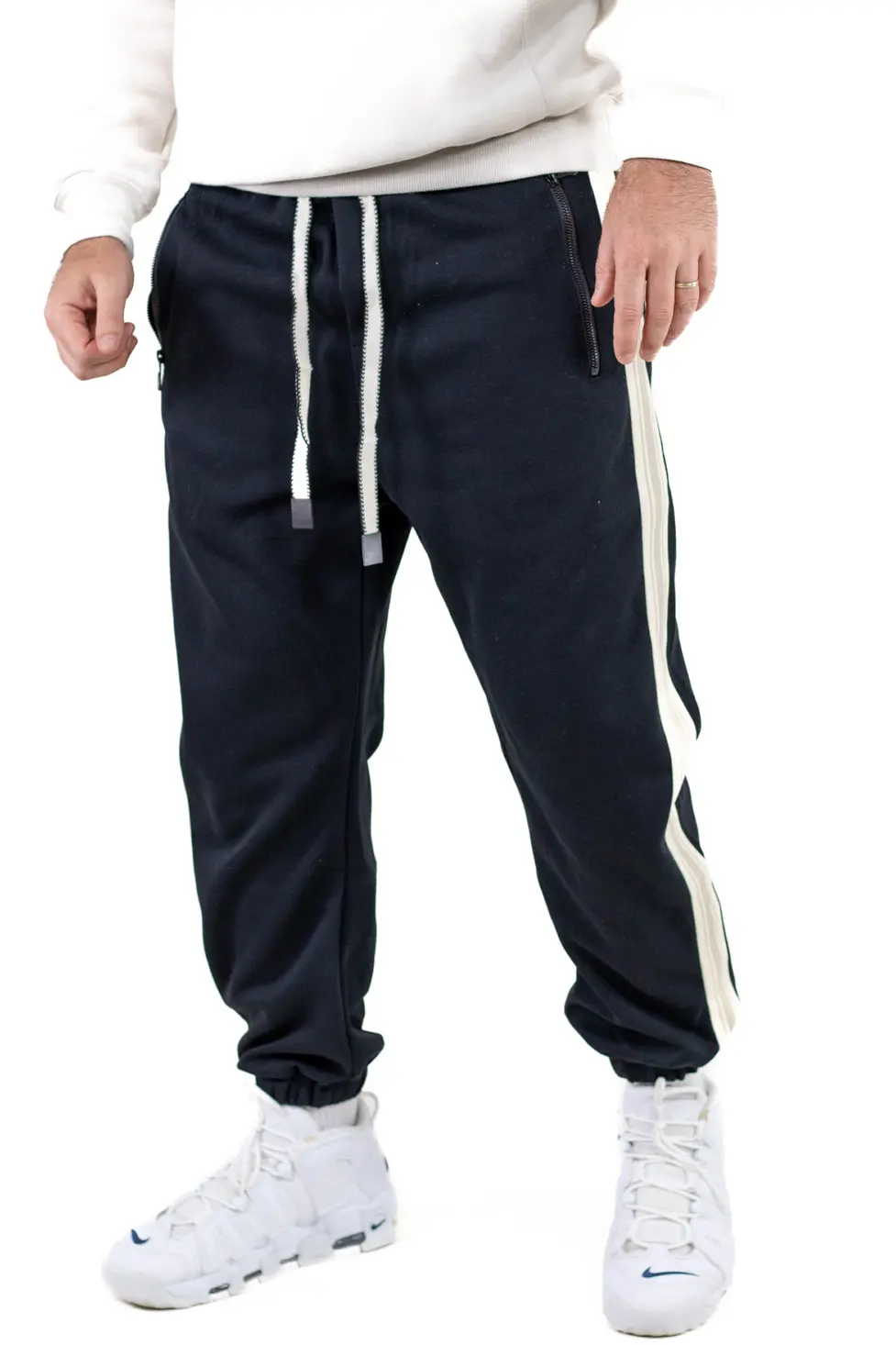 Noutati - Pantaloni trening bărbați baggy negri cu dungi