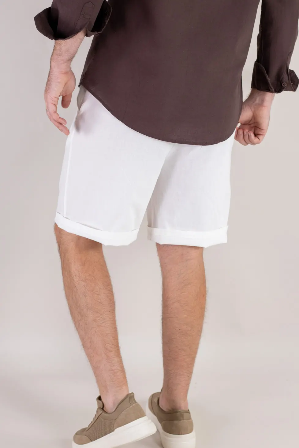 Pantaloni scurți din in și bumbac relaxed fit albi [3]