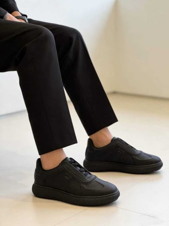 INCALTAMINTE - Pantofi casual bleumarin cu sireturi contrast