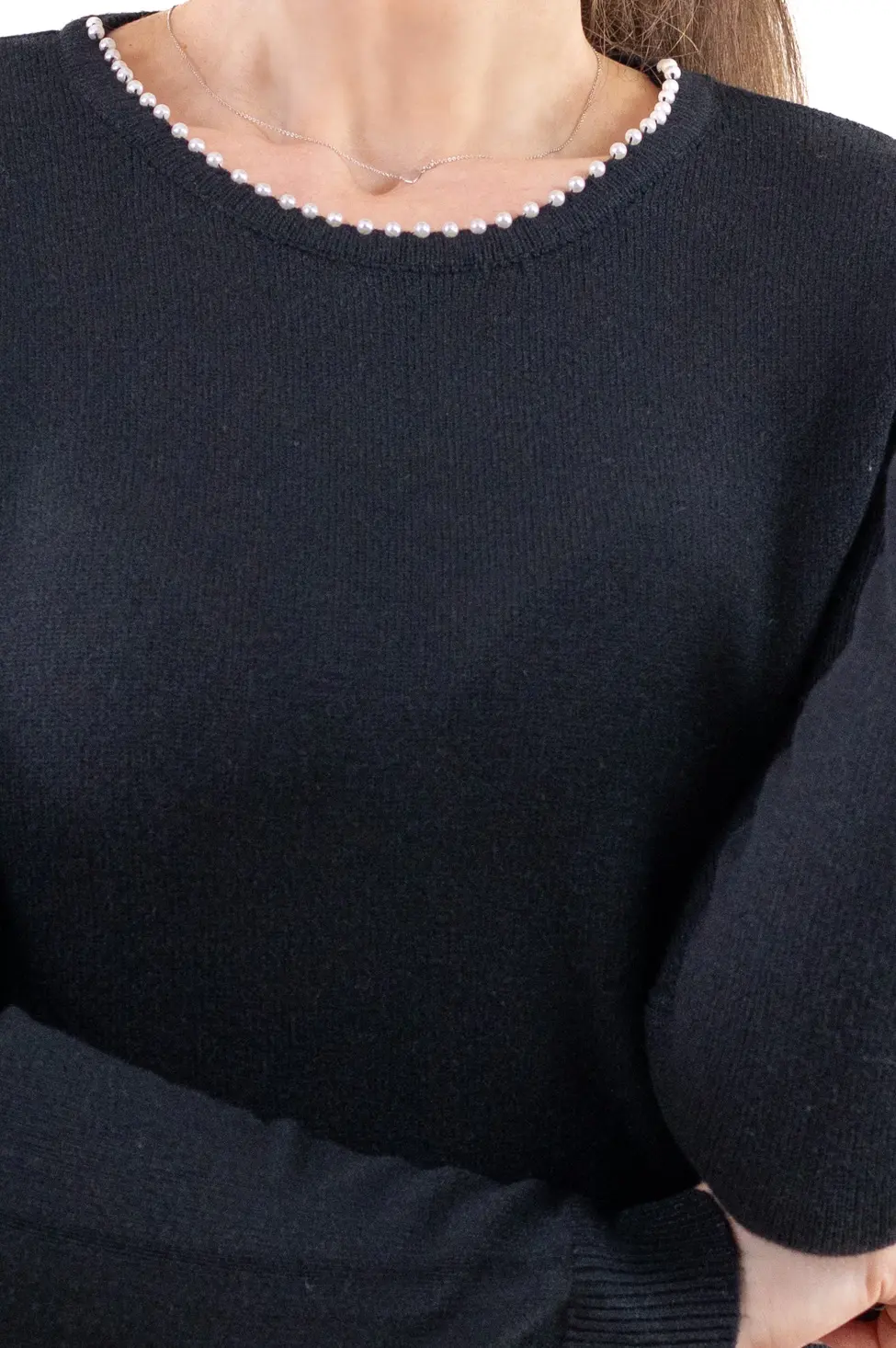 Bluză din tricot cu perle la guler – eleganță, stil și confort feminin [5]