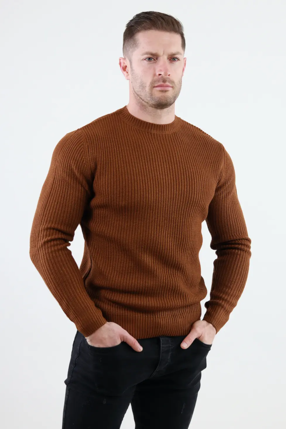 Barbati - Pulover maro gros din tricot cu guler rotund barbati