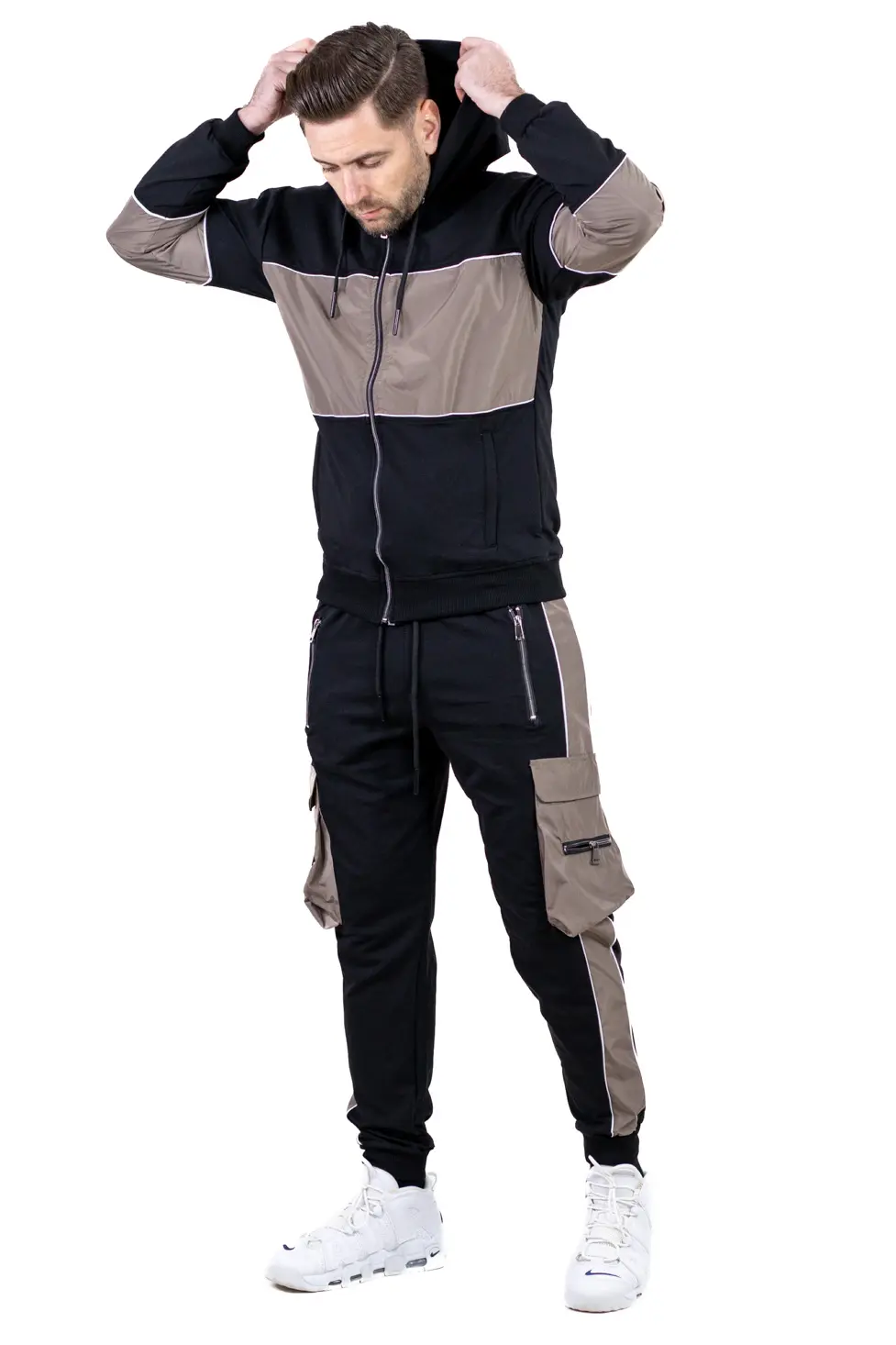 Noutati - Trening urban cu multiple buzunare negru cu maro