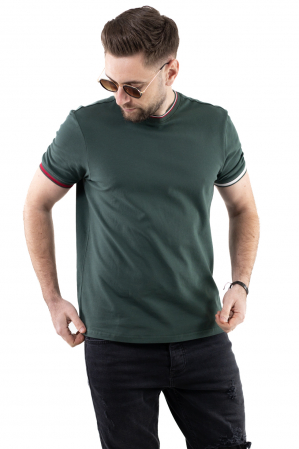 Tricou barbati verde cu detalii la guler si maneci [6]