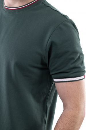 Tricou barbati verde cu detalii la guler si maneci [7]